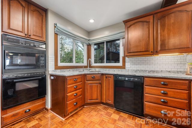 2184 Pine Mountain Drive, Connelly Springs, NC 28612