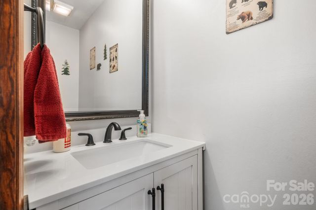 2184 Pine Mountain Drive, Connelly Springs, NC 28612