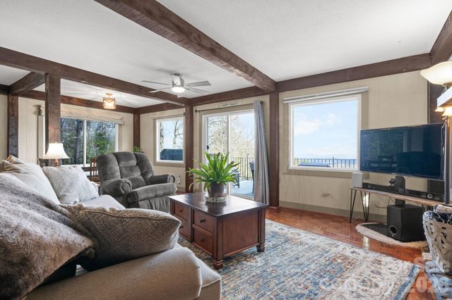 2184 Pine Mountain Drive, Connelly Springs, NC 28612