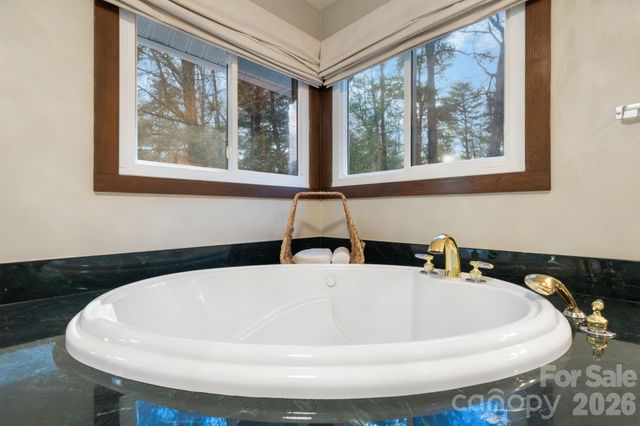 2184 Pine Mountain Drive, Connelly Springs, NC 28612