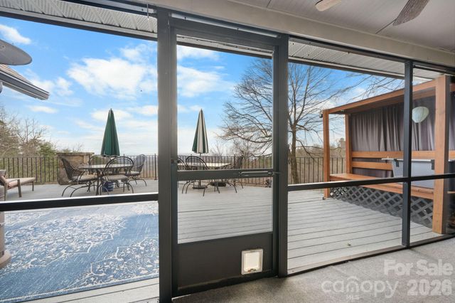 2184 Pine Mountain Drive, Connelly Springs, NC 28612