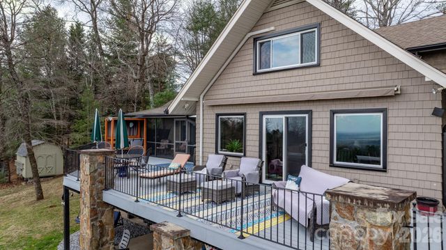 2184 Pine Mountain Drive, Connelly Springs, NC 28612