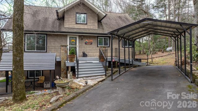 2184 Pine Mountain Drive, Connelly Springs, NC 28612