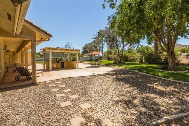 24155 Maze Stone Court, Hemet, CA 92545