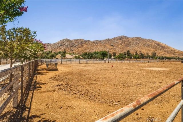 24155 Maze Stone Court, Hemet, CA 92545