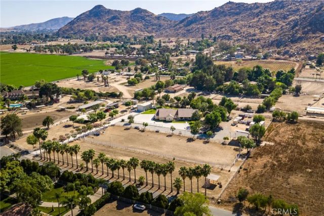 24155 Maze Stone Court, Hemet, CA 92545