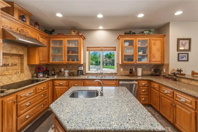 24155 Maze Stone Court, Hemet, CA 92545
