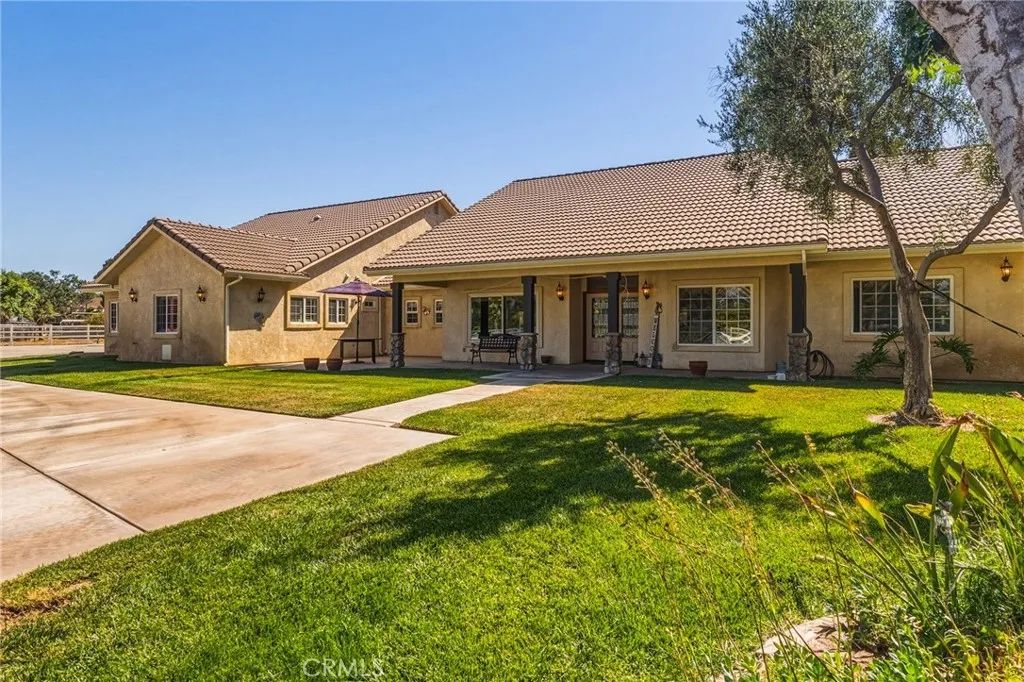 24155 Maze Stone Court, Hemet, CA 92545