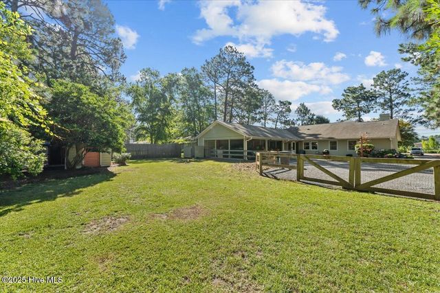 1484 Rays Bridge Road, Whispering Pines, NC 28327