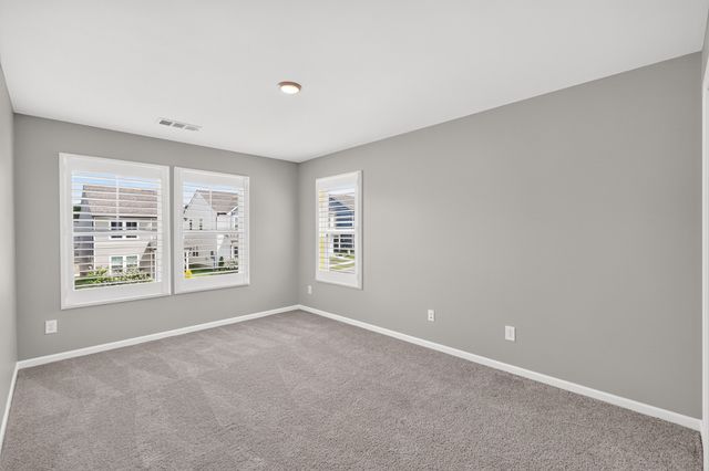 182 Oasis Dr, La Vergne, TN 37086