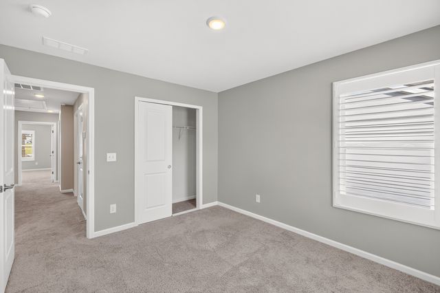 182 Oasis Dr, La Vergne, TN 37086