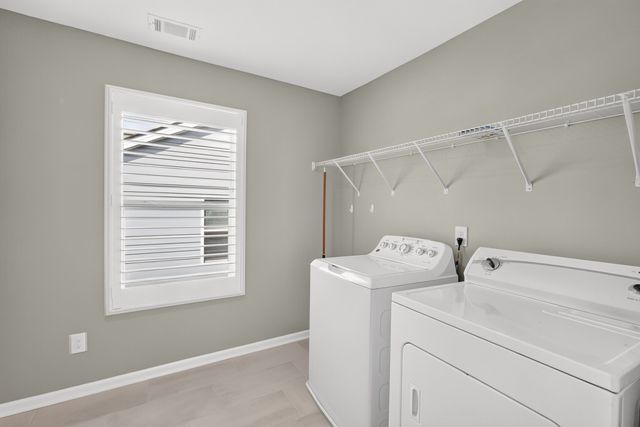 182 Oasis Dr, La Vergne, TN 37086