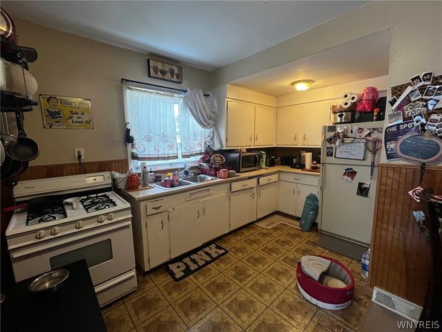 38 5th Avenue, North Tonawanda, NY 14120