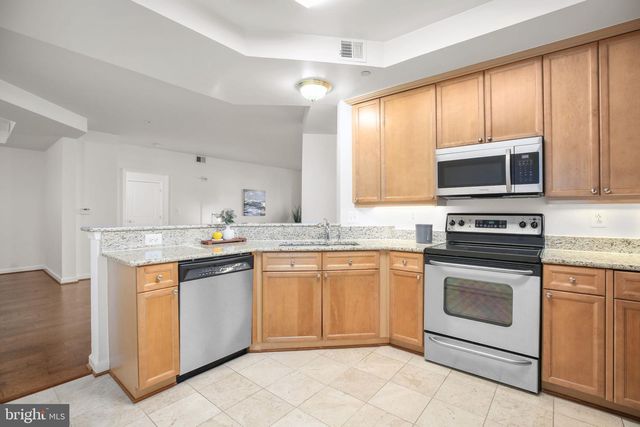 485 HARBOR SIDE ST #405, Woodbridge, VA 22191