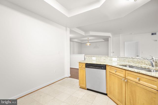 485 HARBOR SIDE ST #405, Woodbridge, VA 22191