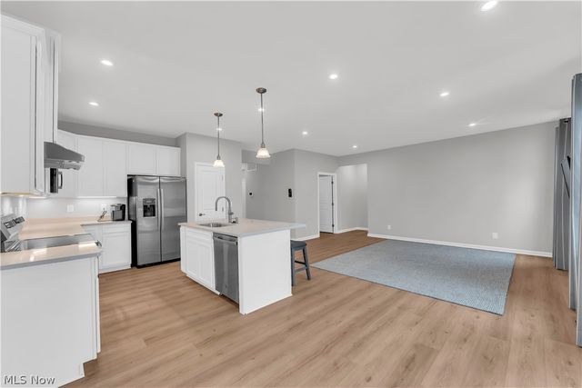 15224 Timber Ridge Drive, Middlefield, OH 44062