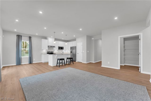 15224 Timber Ridge Drive, Middlefield, OH 44062