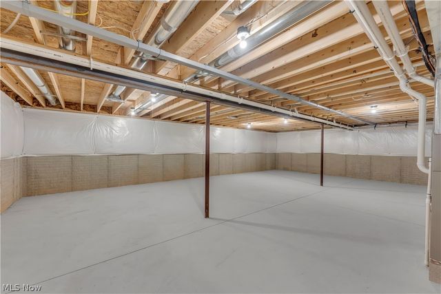 15224 Timber Ridge Drive, Middlefield, OH 44062