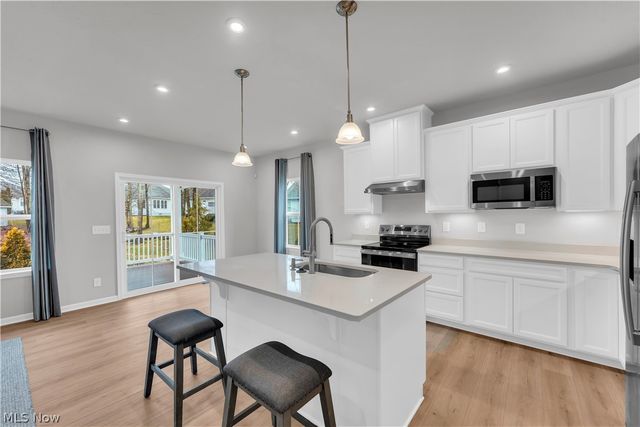 15224 Timber Ridge Drive, Middlefield, OH 44062