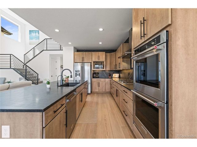 364 Welded Tuff Trl, Castle Rock, CO 80104