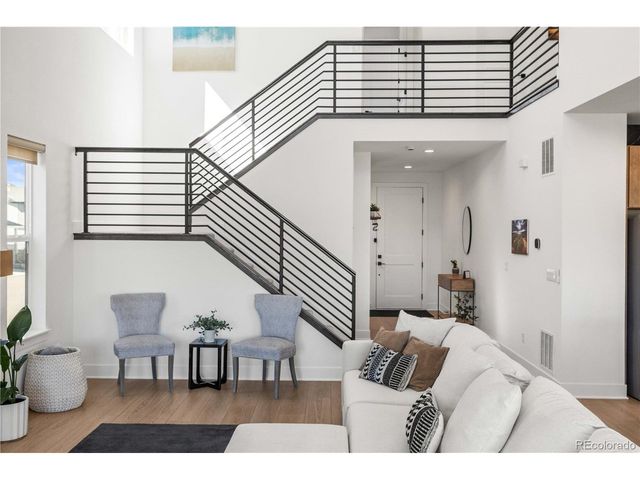 364 Welded Tuff Trl, Castle Rock, CO 80104