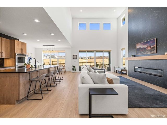 364 Welded Tuff Trl, Castle Rock, CO 80104