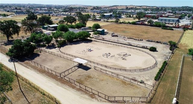 3405 Golden Hill Road, Paso Robles, CA 93446