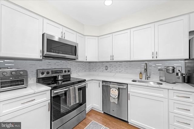 4055 NORBECK SQUARE DR, Rockville, MD 20853