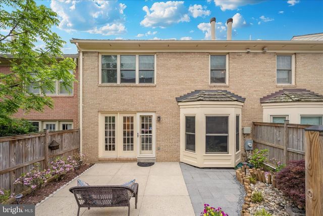 4055 NORBECK SQUARE DR, Rockville, MD 20853
