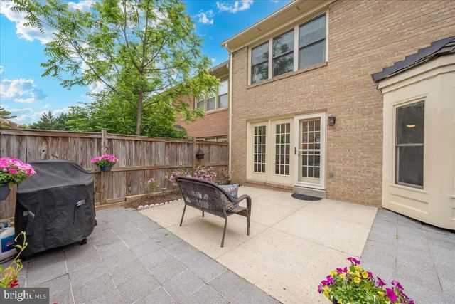 4055 NORBECK SQUARE DR, Rockville, MD 20853