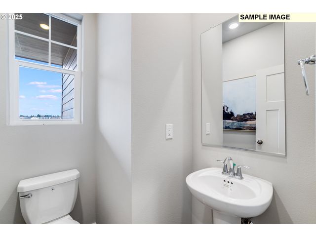 7381 Se DELINE St, Hillsboro, OR 97123