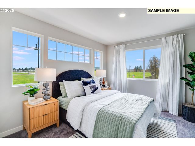 7381 Se DELINE St, Hillsboro, OR 97123