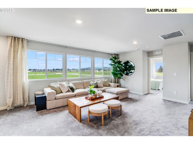 7381 Se DELINE St, Hillsboro, OR 97123