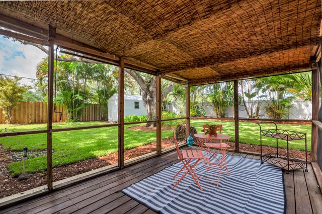 808 Iroquois Street, Jupiter, FL 33458