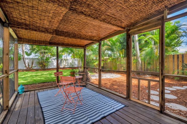 808 Iroquois Street, Jupiter, FL 33458