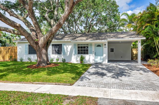 808 Iroquois Street, Jupiter, FL 33458