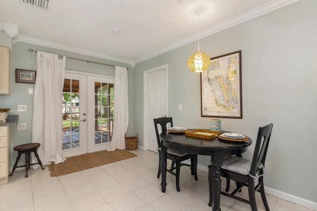 808 Iroquois Street, Jupiter, FL 33458