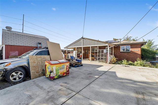 780 E 85th Avenue, Denver, CO 80229