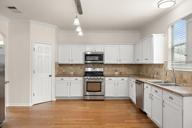 1104 Iron Horse, Leander, TX 78641