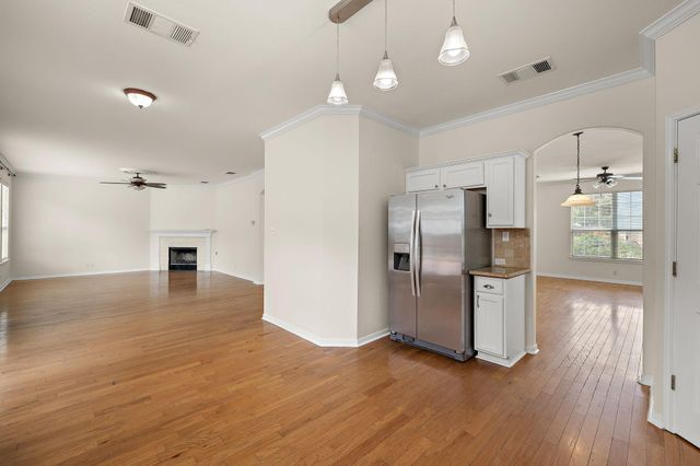 1104 Iron Horse, Leander, TX 78641