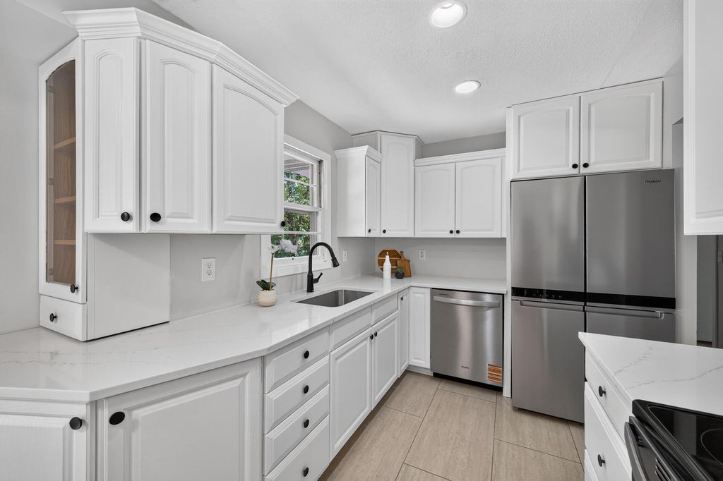 232 Twilite Terrace, Circle Pines, MN 55014 — photo 4