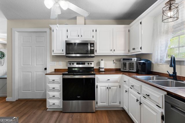 352 Buck Boulevard SE, Calhoun, GA 30701