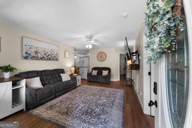 352 Buck Boulevard SE, Calhoun, GA 30701