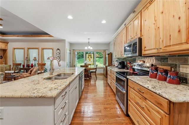 3347 S Wood Avenue, Independence, MO 64057