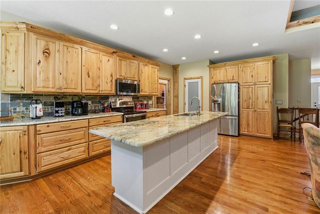 3347 S Wood Avenue, Independence, MO 64057