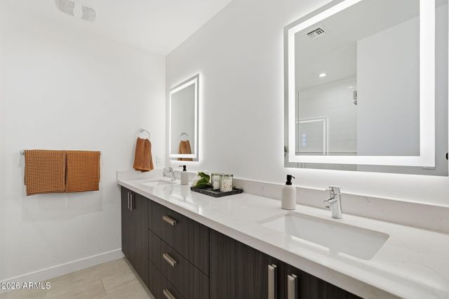 1401 N Granite Reef Road 1010, Scottsdale, AZ 85257