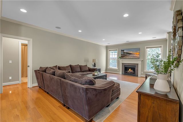 38 Nicholas Lane, Lancaster, NY 14086