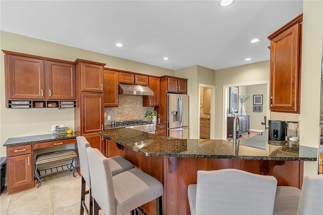 38 Nicholas Lane, Lancaster, NY 14086