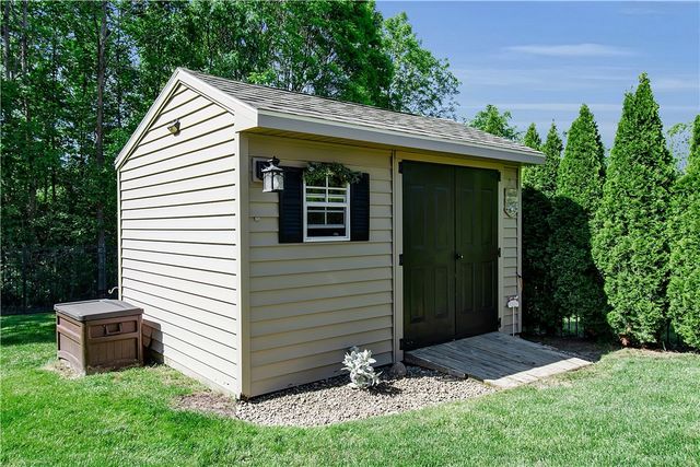 38 Nicholas Lane, Lancaster, NY 14086