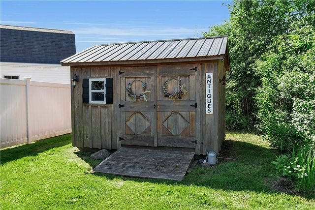 38 Nicholas Lane, Lancaster, NY 14086